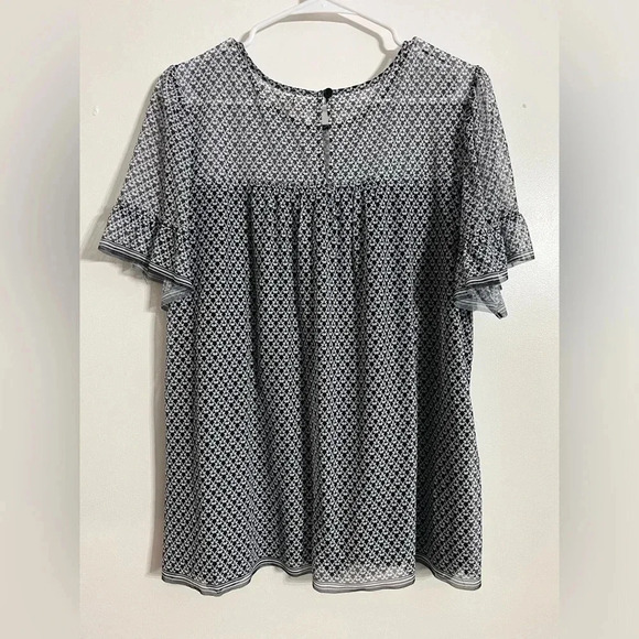Max Studio women’s black and white blouse size large - Picture 6 of 10